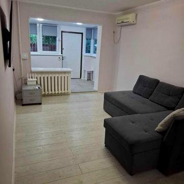 Ексклюзивна з додатковим виходом  2-х кімн.кв. в оренду від власника