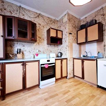 Олени Пчілки 4  Позняки  Елены Пчелки 4 Харьковский