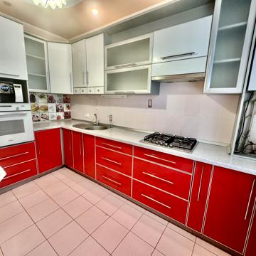 Студентський бульв., 5