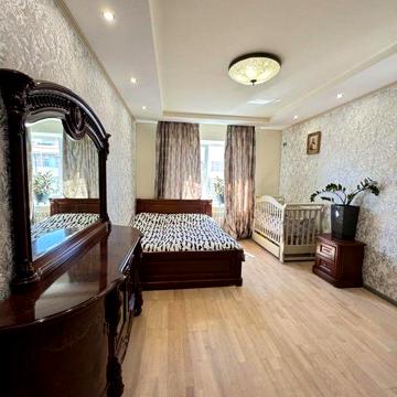 Продаж / Квартира / вул. Винна Гора, Винники