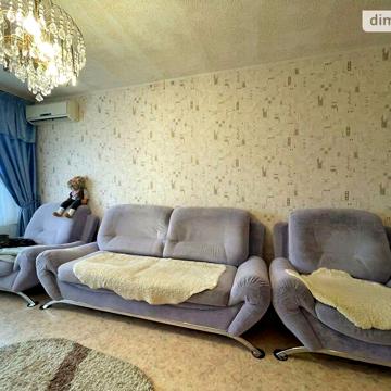Довгострокова оренда 3к Квартира Квітки Цісик (Корольової Гулі) вулиця