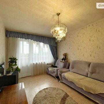 Довгострокова оренда 3к Квартира Квітки Цісик (Корольової Гулі) вулиця