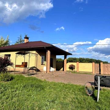 Продам земельный участок 15 сот с домиком 36 кв.м. в Родичах