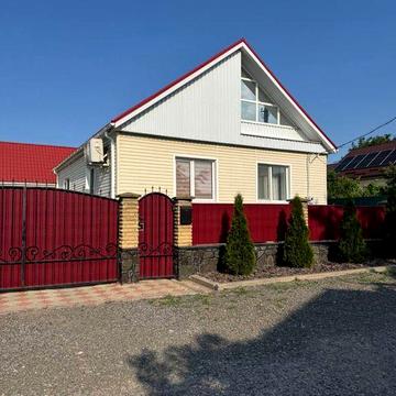 Будинок , приватна ділянка