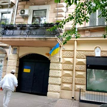 Срочно здам квартиру1 ком в Одессе в центре коблевская возле сабора
