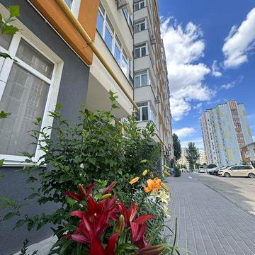 Продам простора 2 кімн .квартиру 62м2 ЖК Стожари  ЖК Софія поруч ЖК Стожари