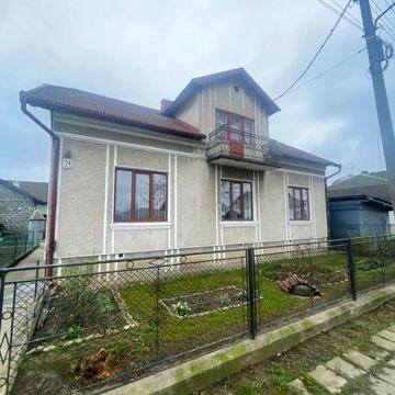 Продаж добротного будинку в м. Галич