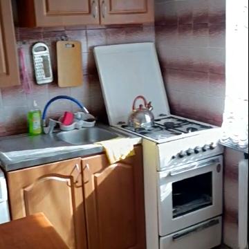 Ніжинська вул., 18