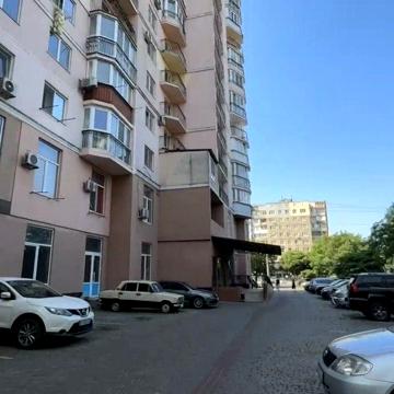 Олексія Вадатурського вул. (Маршала Малиновського), 16б