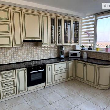 Продаж 3к Квартира Білогородська вулиця