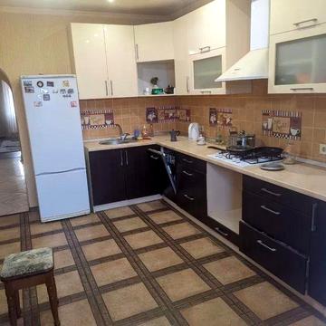 Продається 2 к. квартира пр. Свободи