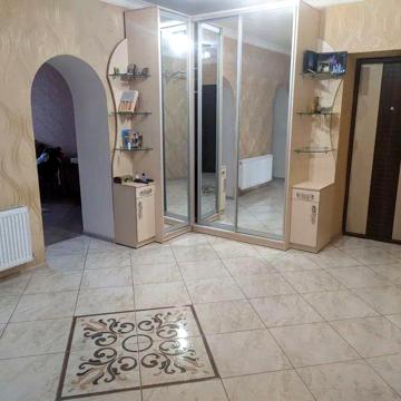 Продається 2 к. квартира пр. Свободи