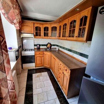 3 комн квартира, метро 15 минут, Загоровская 3/15 , ТЦ Променада