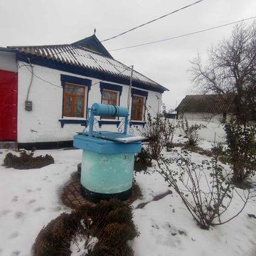 Будинок з садом і городом