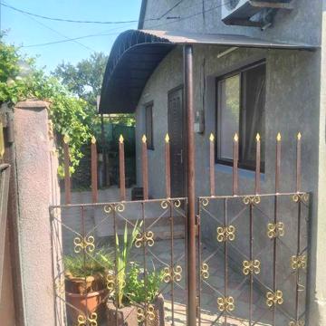 продаю свій будинок під Одесою