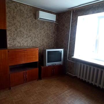 Довгострокова оренда 2к Квартира Євгена Танцюри (Генерала Петрова) вулиця