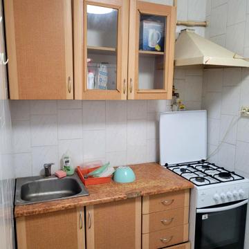 Полкова вул., 72