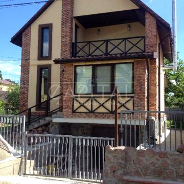 Броварський