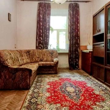 Григорія Сковороди вул., 10