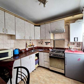 Здам квартиру (КУХНЯ-СТУДІЯ+2 СПАЛЬНІ), ПРОСПЕКТ (ТЦ Формаркет), ВСЕ Є