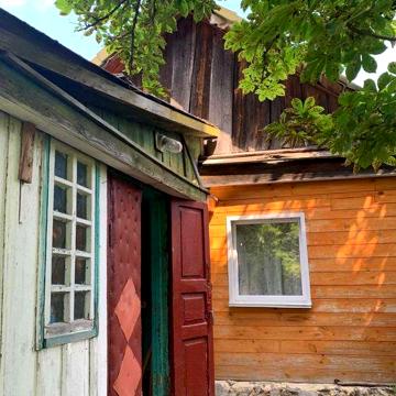 Продаю будинок із земельною ділянкою під будівництво або Дачу