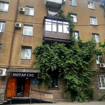 Старопортофранківська вул., 105