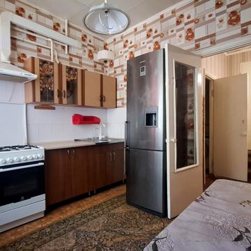 Василя Нікітіна вул., 24
