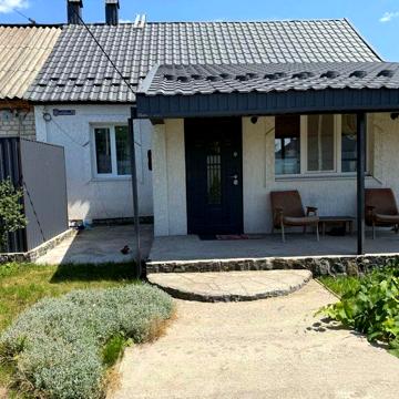Будинок в Брусилові. Заходь і живи (все включено)