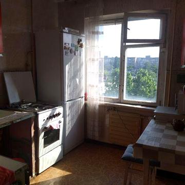 Продам двухкомнатную квартиру р-н рынок Нива