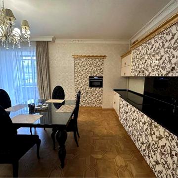 Здається трикімна квартира,Миколаїв