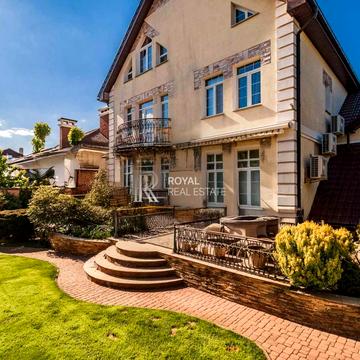 Лютнева вул.