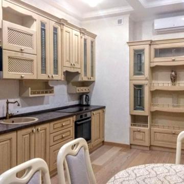 Саксаганського вул., 37