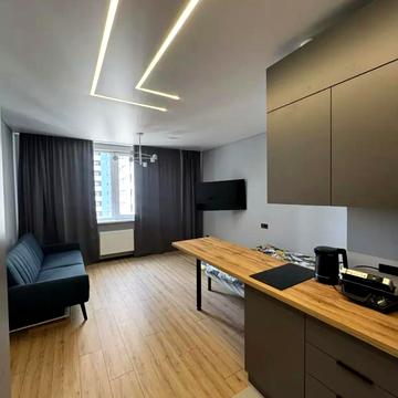 Смарт квартира з ремонтом у ЖК Скай Сіті