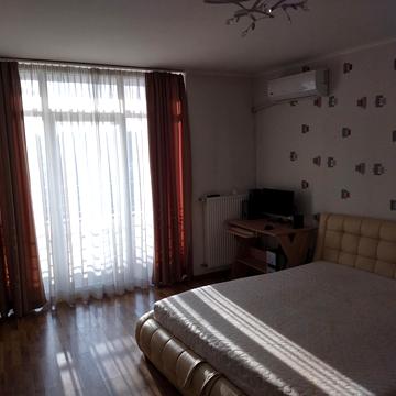 Бічна Львівська вул., 33