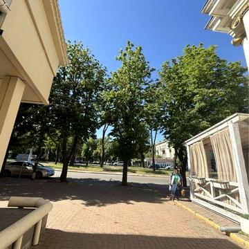 Продаи 2-квартиру Д. Явлрницького , Парк Чкалова , Сталинка з ремонтом
