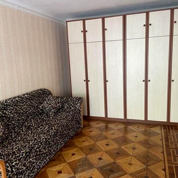 Здається 1-кім квартира
