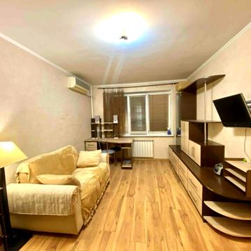 Оболонський просп., 9