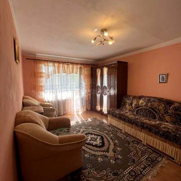 Оренда однокімнатної квартири поруч  в.Коновальця