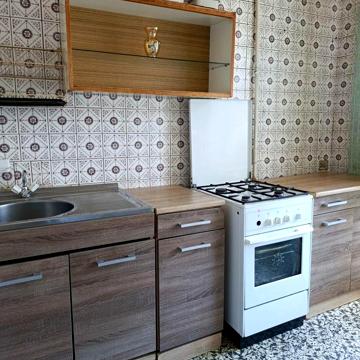 Героїв просп., 4