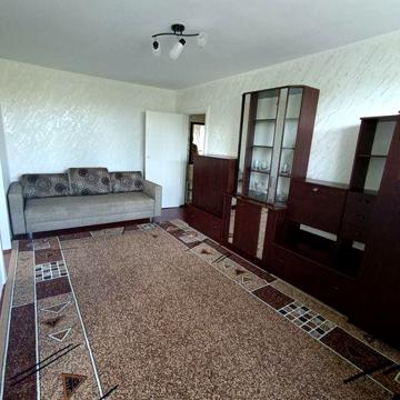 Оренда 4к кВ в районі 18-ї школи