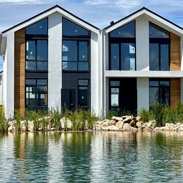 Будинок дуплекс 95 кв.м з видом на ставок. Розстрочка