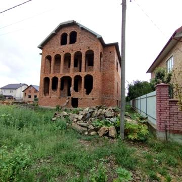 Молодіжна