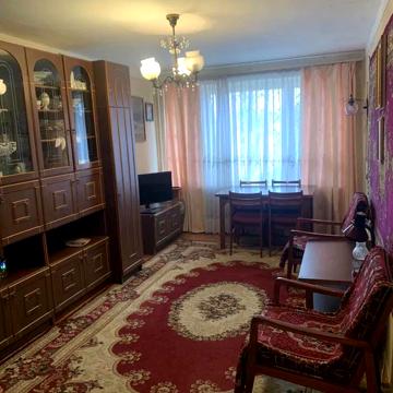 Академіка Євгена Лазаренка вул., 36
