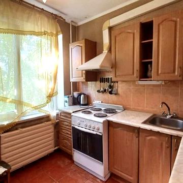 Оболонський просп., 37-В