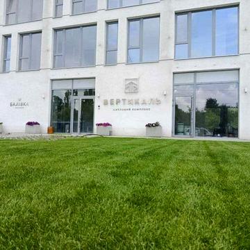 Квартира 47м.кв з панорамними вікнами ЖК"Вертикаль" р-н ТРЦ"Караван" ЖК Вертикаль