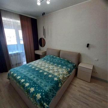 Продам 3к квартиру в центре! Сталинка! Мироносицкая! (87897)