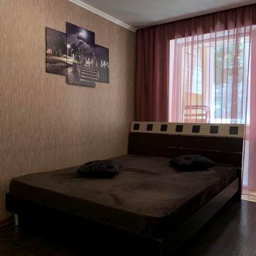 Квартира в районе 12 квартала