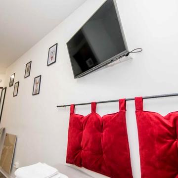 MYFREEDOM апартаменты на ул. Кирилловская