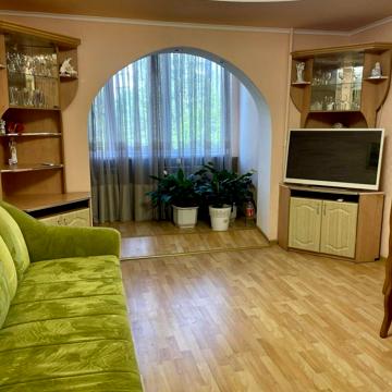 Олександра Довженка вул., 9а