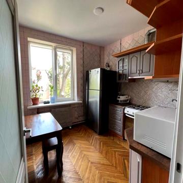 Генерала Безручка вул. (Новоорловська), 8